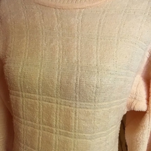 Vintage 70s yellow fuzzy turtleneck sweater - Picture 5 of 9